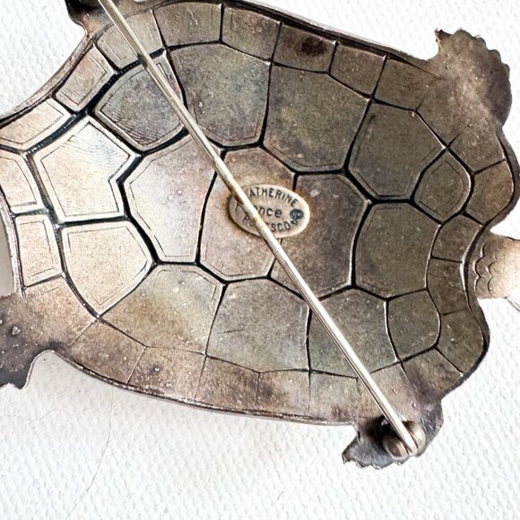 Catherine France Popesco Turtle Green Inlay Brooch - Picture 5 of 7